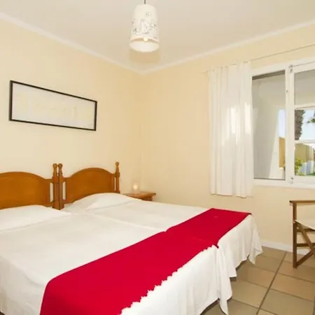 Miguel, 3 Bed With Private Pool *