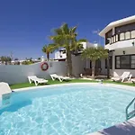 Miguel, 3 Bed With Private Pool Apartment