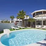 Miguel, 3 Bed With Private Pool Apartment *